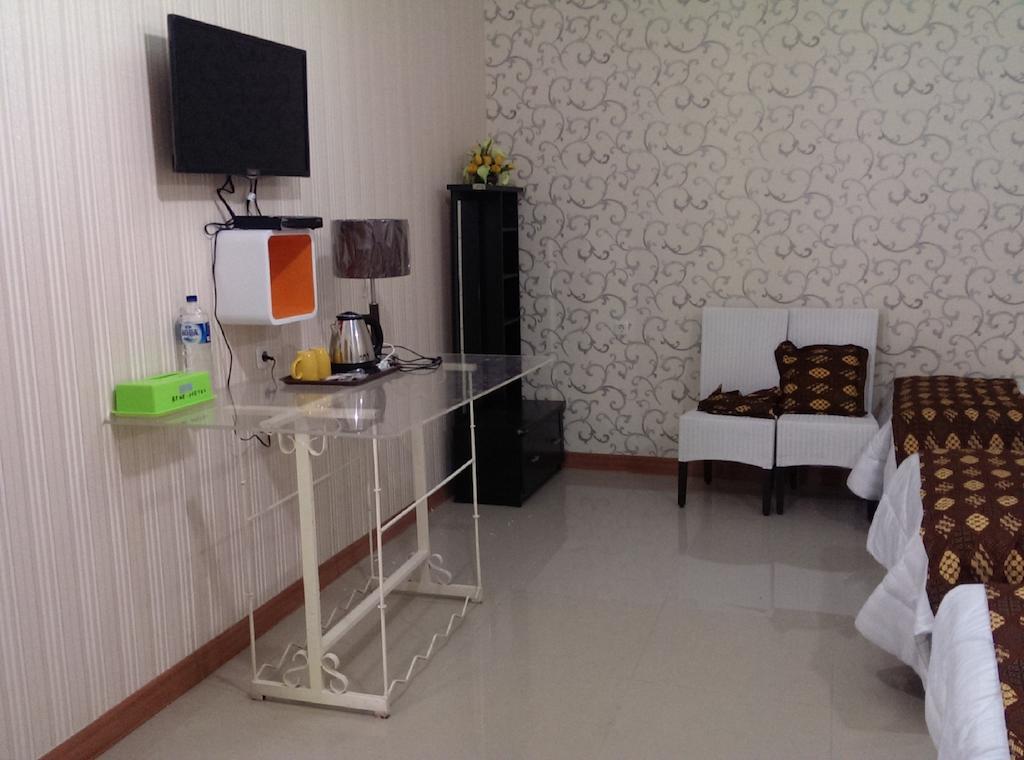 Rene Hotel Yogyakarta Room photo