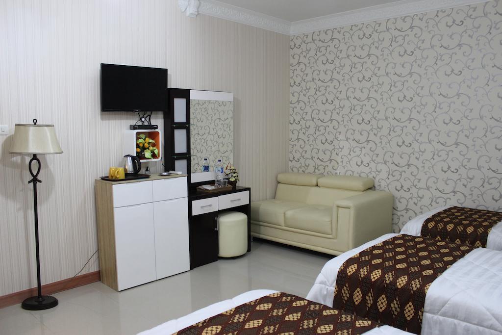 Rene Hotel Yogyakarta Exterior photo