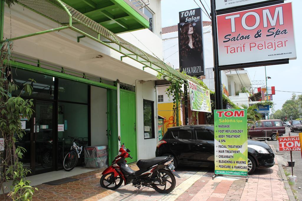 Rene Hotel Yogyakarta Exterior photo
