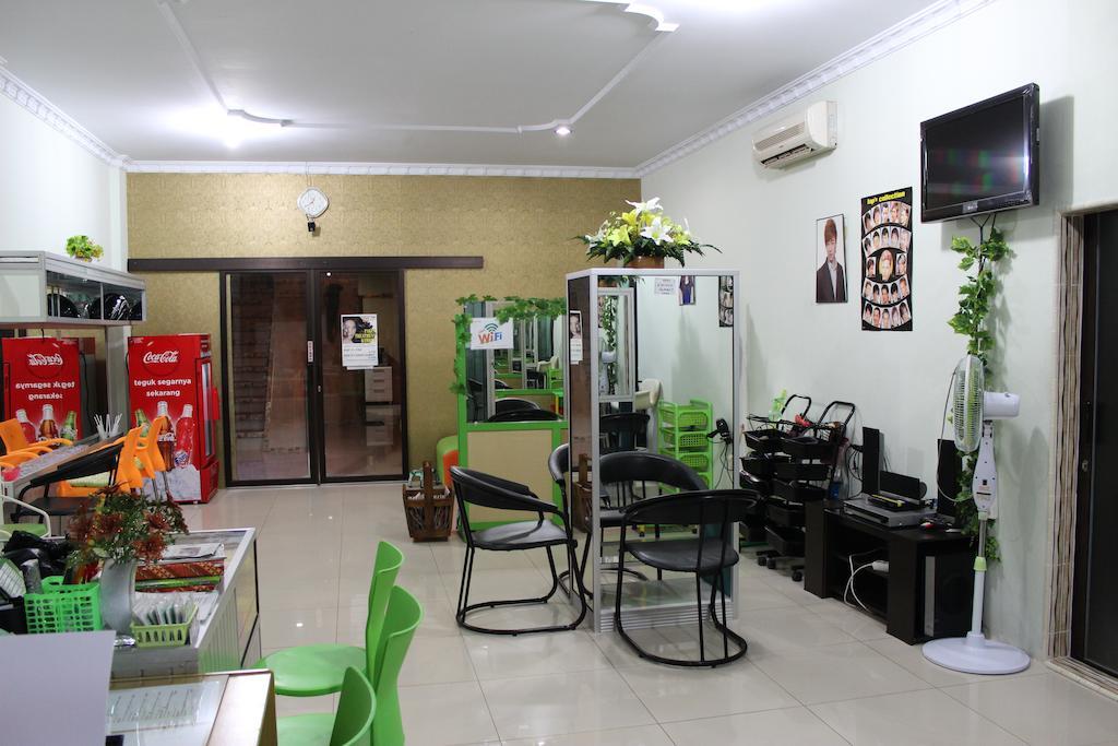Rene Hotel Yogyakarta Exterior photo