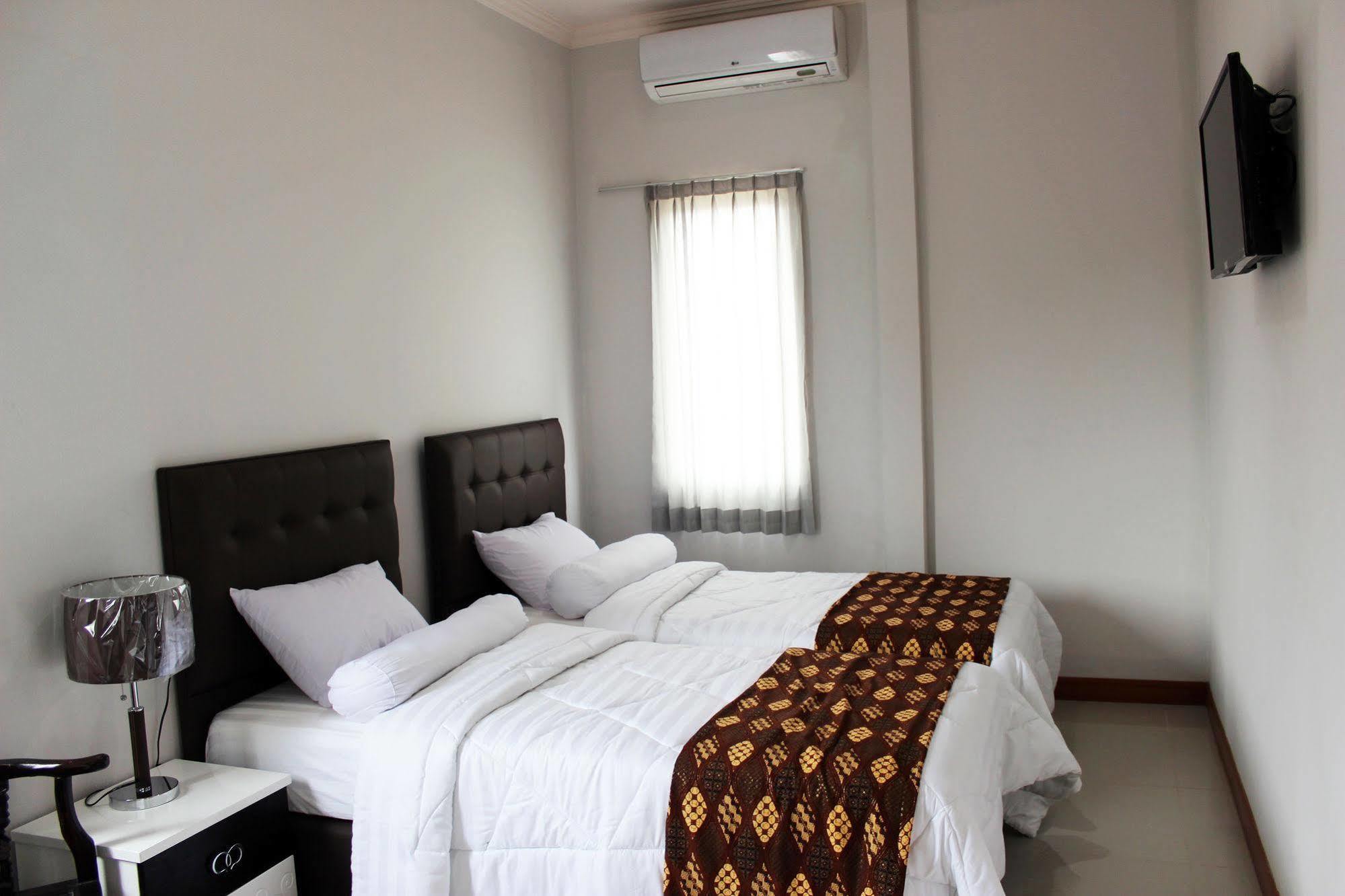 Rene Hotel Yogyakarta Exterior photo
