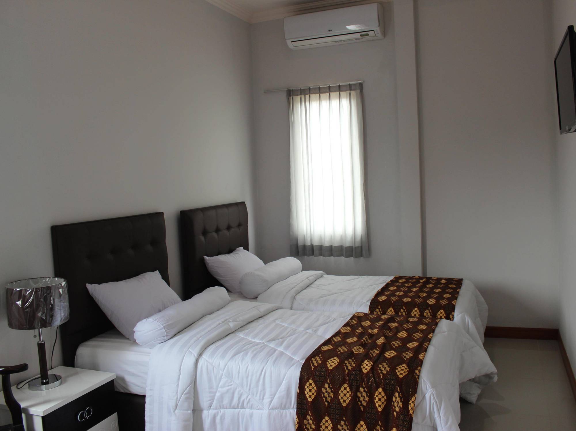 Rene Hotel Yogyakarta Exterior photo