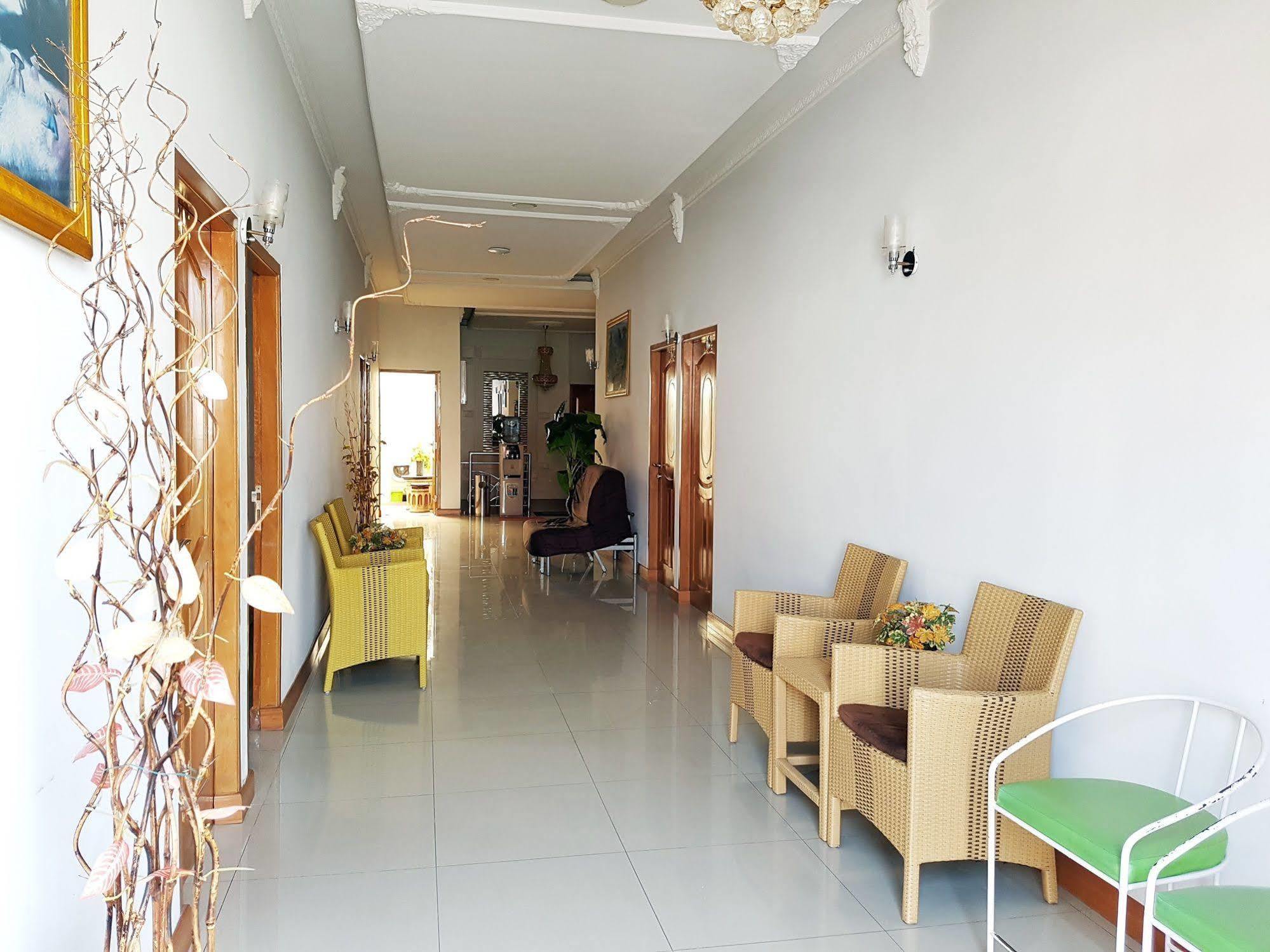 Rene Hotel Yogyakarta Exterior photo